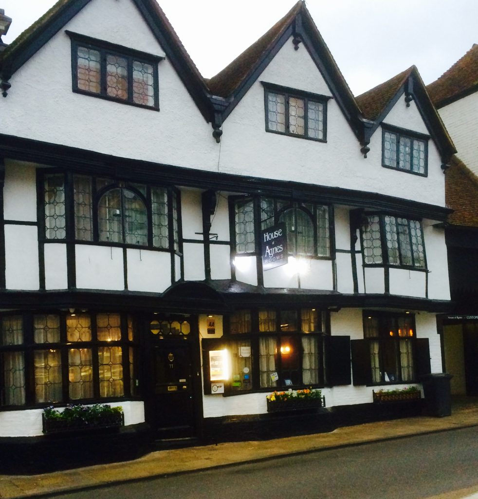 File 10052017, 15 13 37 House Of Agnes